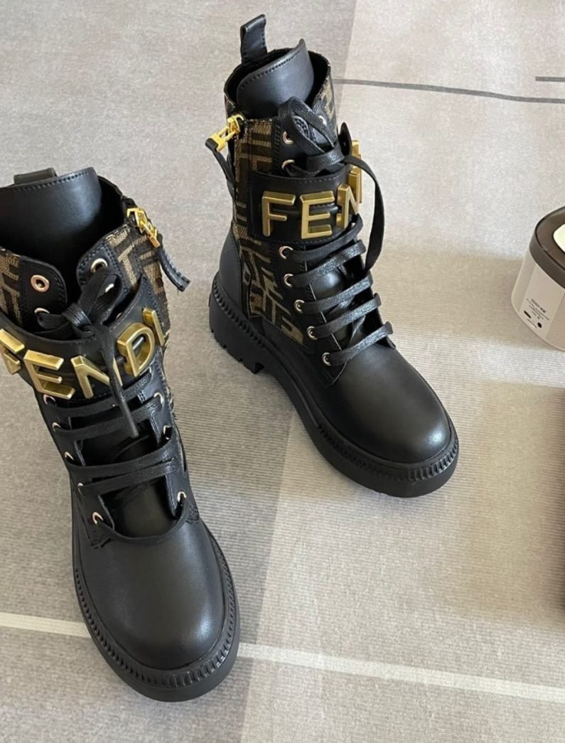 Botas Fendi
